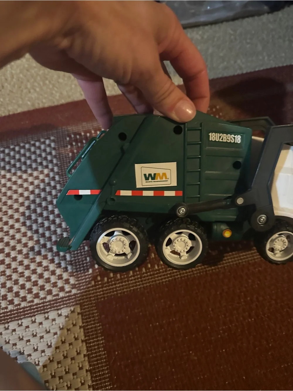 2005 MatchBox Waste Management Garbage Truck